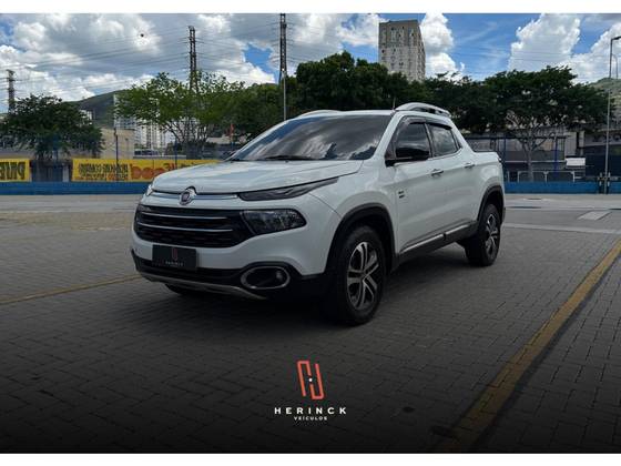 FIAT TORO 2.0 16V TURBO DIESEL VOLCANO 4WD AT9